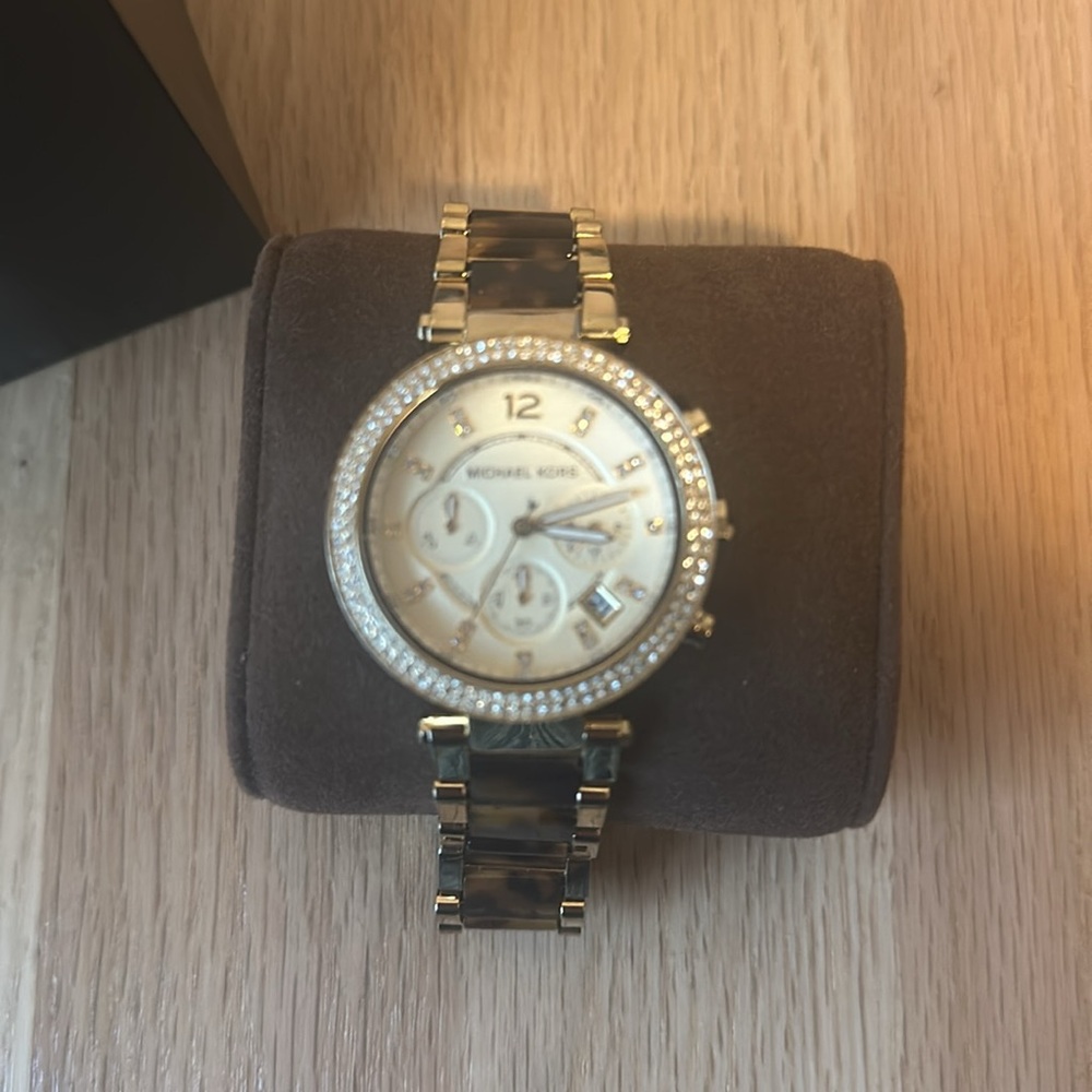 Michael Kors Round Tortoise Shell Watch - image 3